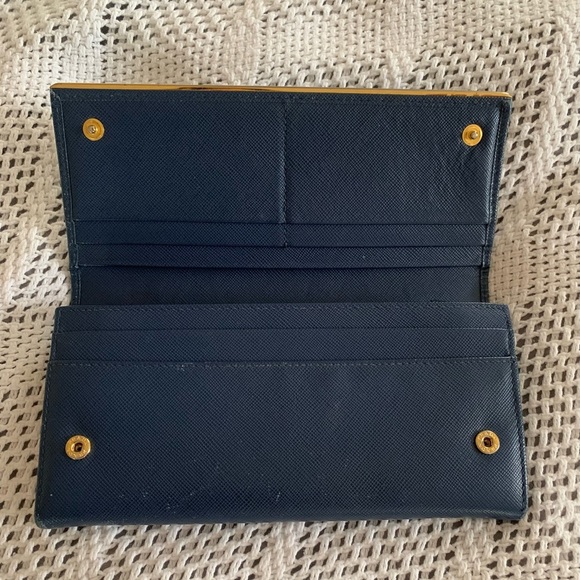 Prada Saffiano Metal Bar Continental Flap Wallet in Bluette - GUC - Picture 4 of 12